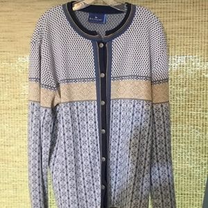 Icewear 100%Icelandic Wool Cadigan Sweater